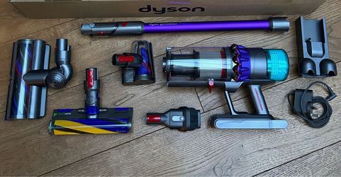 Dyson Gen5detect Cordless Vacuum, Complete Set + Extra wall mount & hose