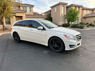 2011 Mercedes-Benz R350 4Matic
