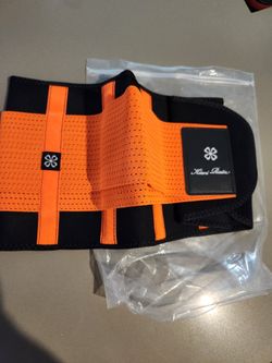 New Womans Waist Trainer Size Medium