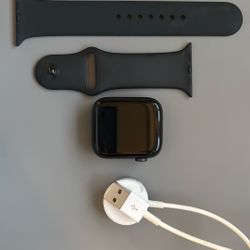 Apple watch series 6 44mm aluminum & ceramic case