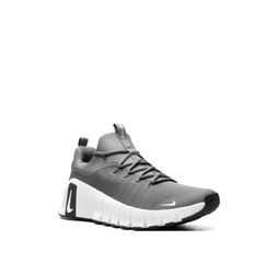 Nike met on 6 brand new size 8