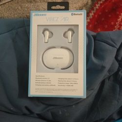 Wireless Air pods, Bluetooth Speaker 