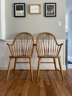 Set of 2 vintage Windsor Wood Armchairs