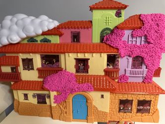 Disney Encanto Dollhouse Magical Casa Madrigal