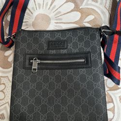 Gucci Messenger Bag 