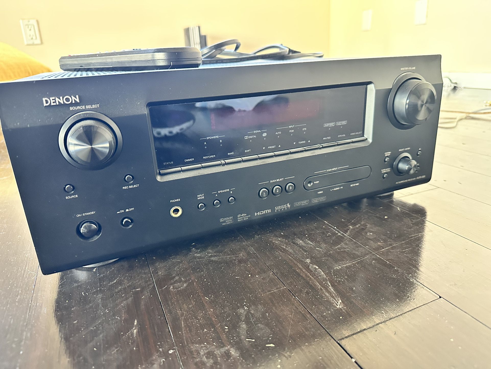 Denon AVR 589 AV Receiver