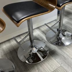 3 Bar Stools $140 