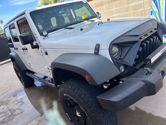 Jeep Wrangler Unlimited 4-Door SUV