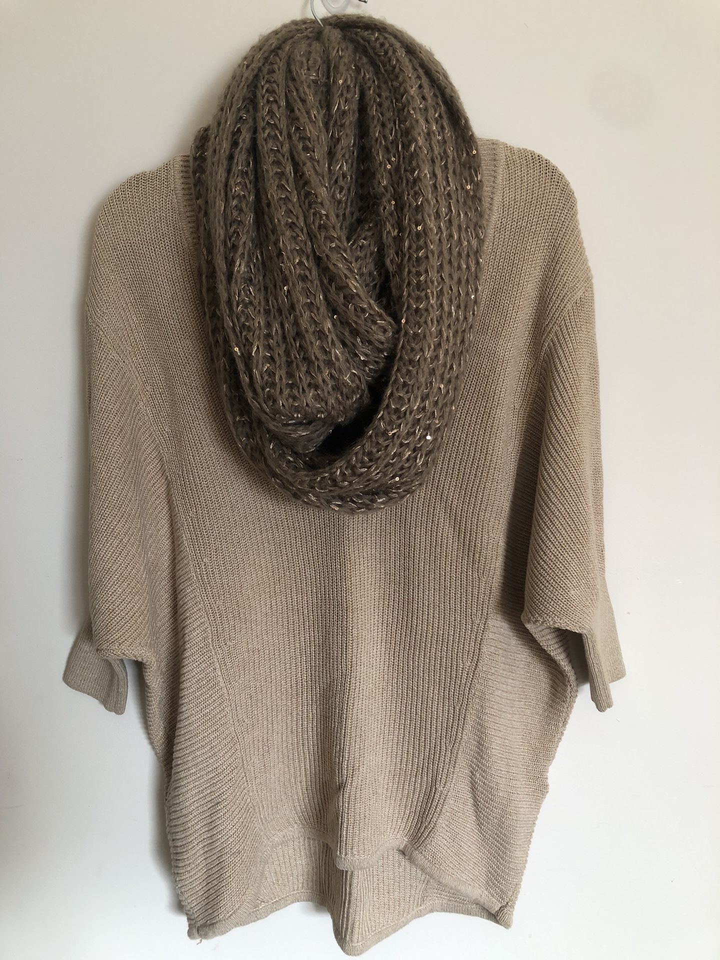 Express Women’s Medium, Oversized, Gold Sweater with Matching Scarf