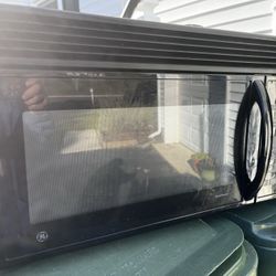 GE space saver Over Range Microwave 