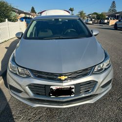 2018 Chevy Cruze -Low Miles!