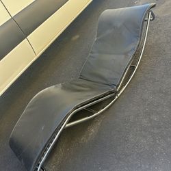 Le Corbusier  Chaise  Lounge  Black Leather