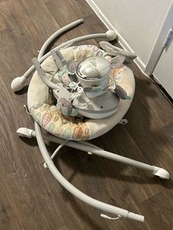 Baby swing with music