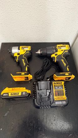 DEWALT 20V Brushless Drill & Impact Driver Combo
