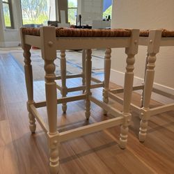 3 Bar Stools