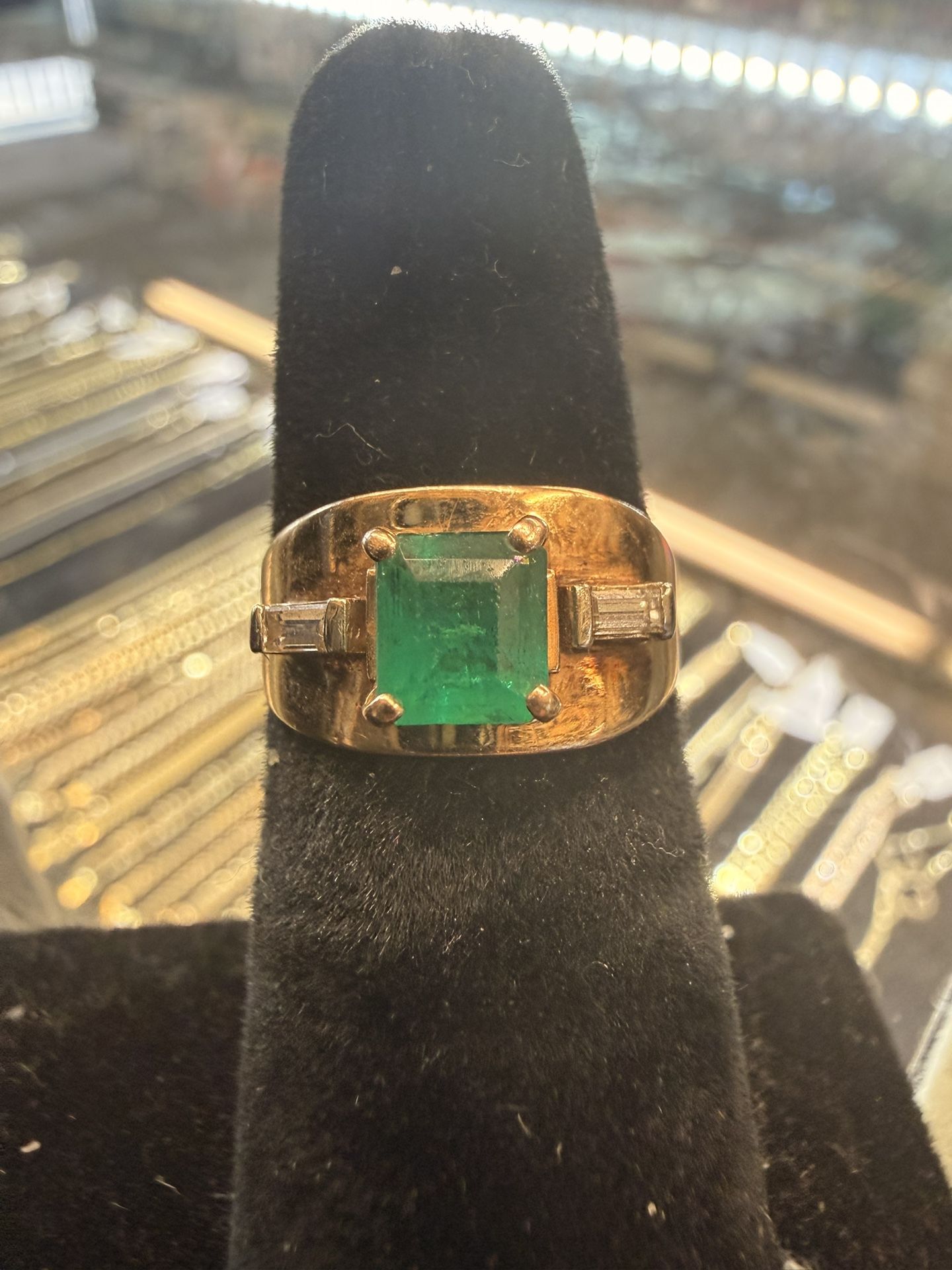 14KT Ring W/ Natural Emerald & Diamond 41333-1