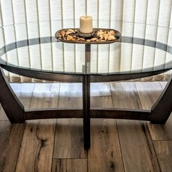 QUALITY Coffee Table Glass And Wood Like NEW