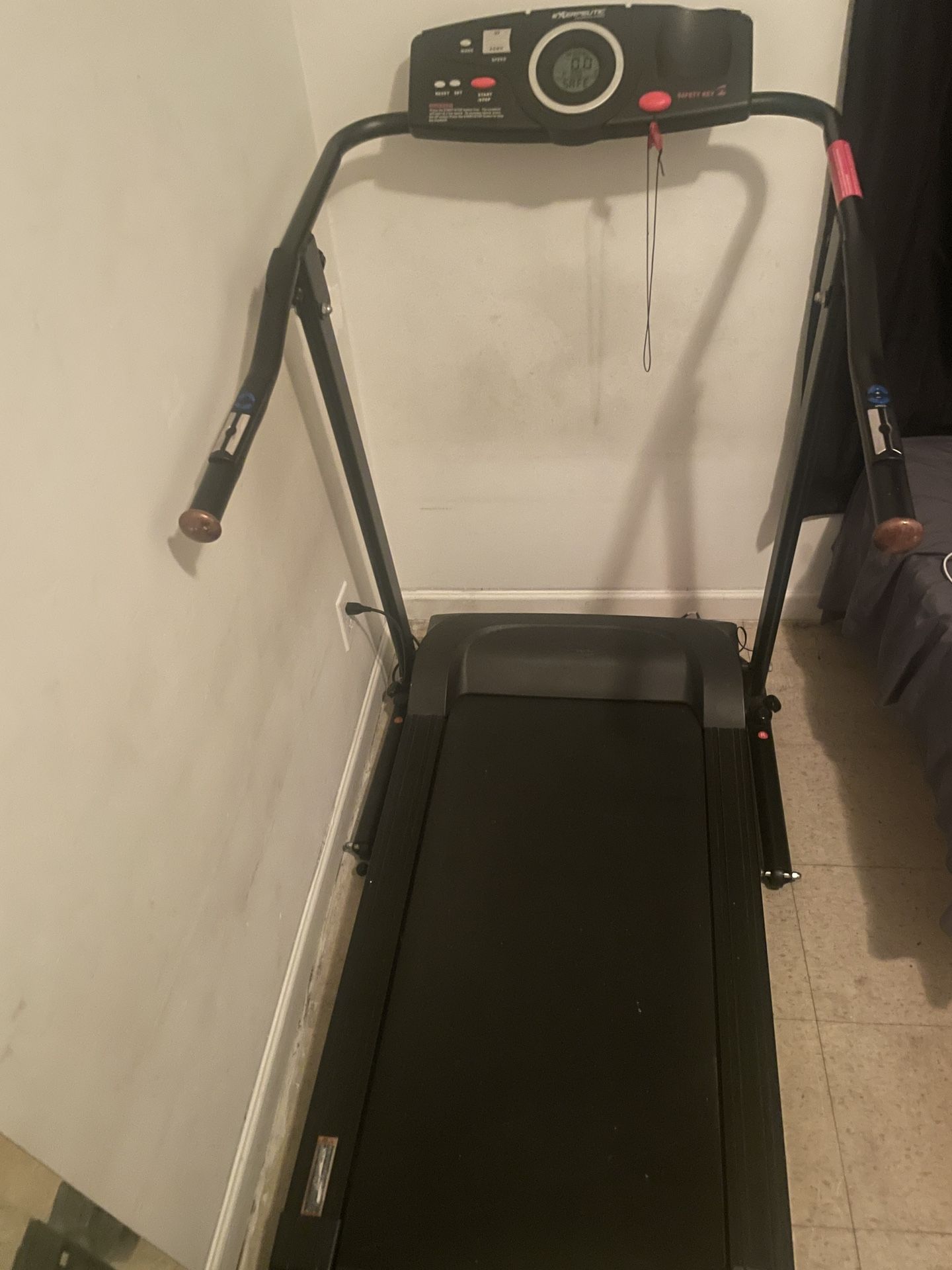 Exerpeutic 400xl Fitness Treadmill Electric