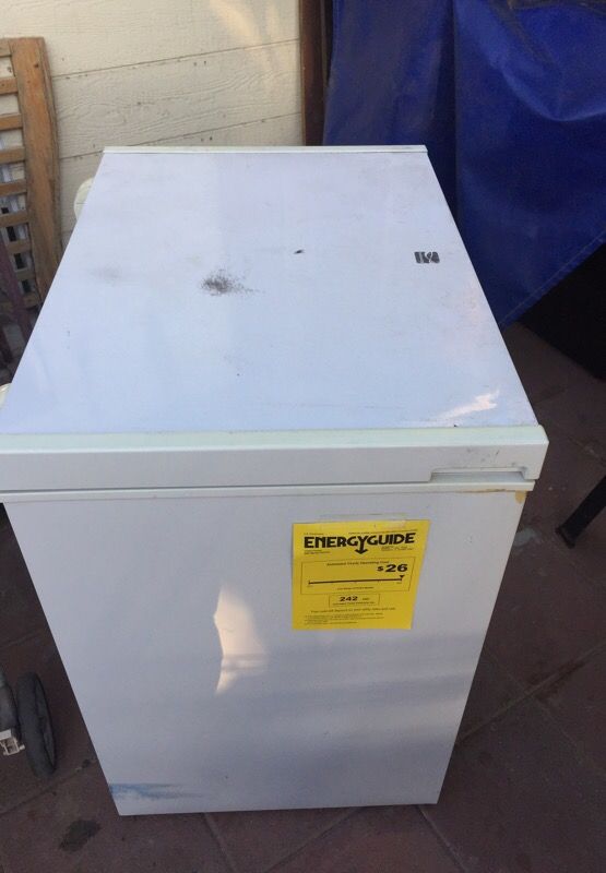 Kenmore 253. 18502 5.1 cu. ft. Chest Freezer - White