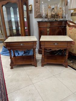 Elegant Pair of Pulaski Furniture Corporation Marble Top Nightstands- Side Tables🌷