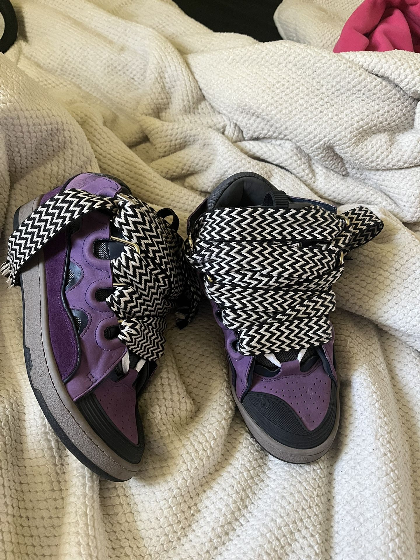 lanvin Curbs