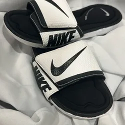 Nike Offcourt Adjust Slides - Size 7