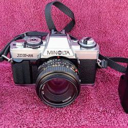 Vintage Minolta XG-M 35mm SLR Film Camera w/ 50mm f2 MD Lens & Extra 28mm Lens & Flash 