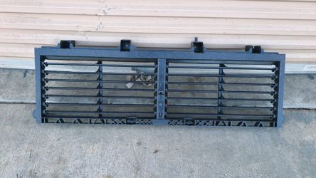 2019-2025 Dodge Ram 2500 / 3500 Upper Active Grille Shutter