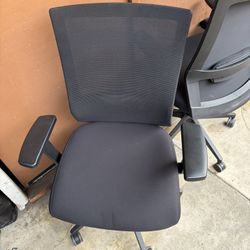 Office Chairs 