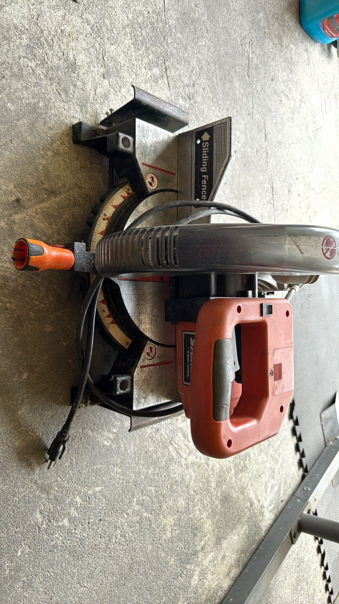 Black&Decker Metersow10”