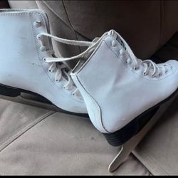 Infinity FIGURE SKATES Girls  Size 3
