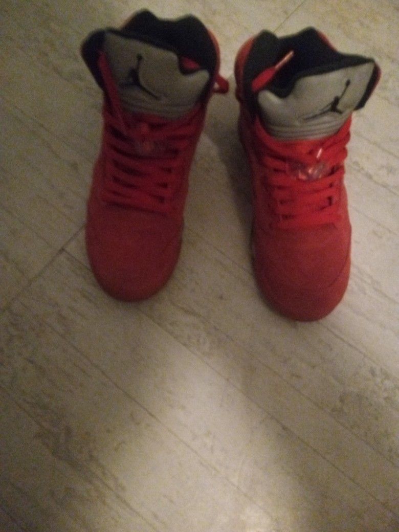 Jordan 5s Red