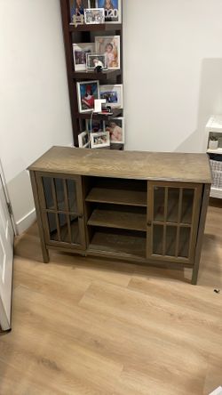 Tv stand organizer