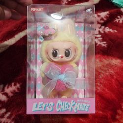 Checkmate Queen Labubu 