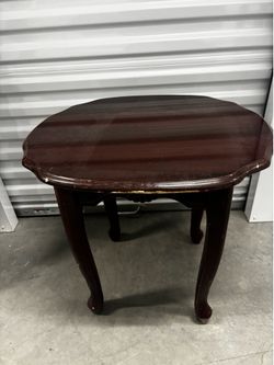 Vintage Queen Anne Style Dark Wood Side Table