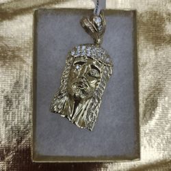 10k Stone Jesus Face W/ Stones