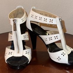 Michael Kors Size 7