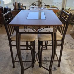 Hightop Table and Chairs 