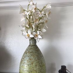 Large Vases 10 Inch Wide By 18 Inch Height With White Flower