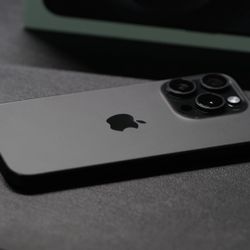 iPhone 15 Pro 1TB International Version (physical Dual Sim Only)