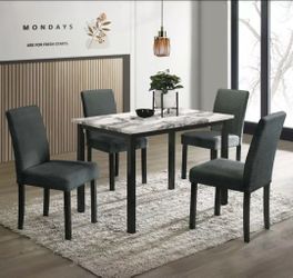 New Dining Set $329