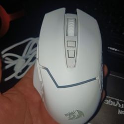 Gaming Mouse : Red Dragon mirage Pro Wireless 