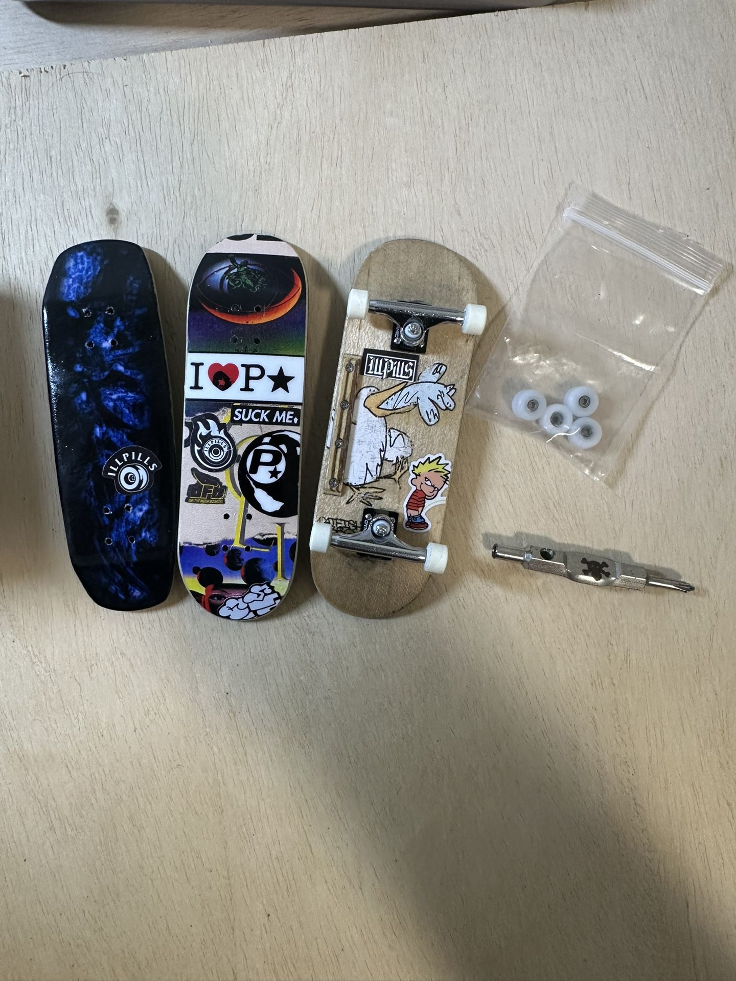 FINGERBOARD LOT