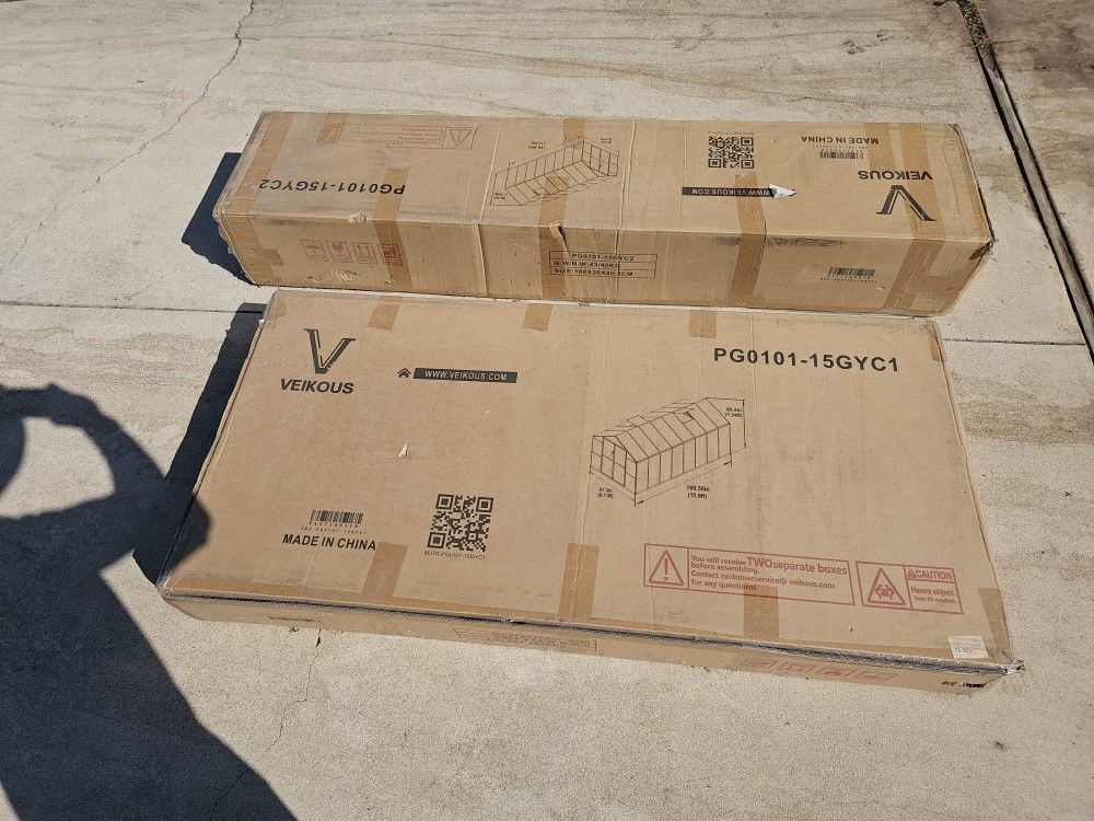 VEIKOUS Walk in Polycarbonate Greenhouse 8ft x 16ft