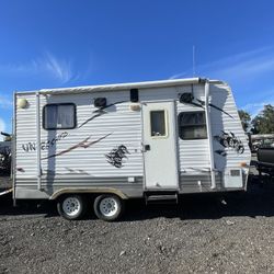 2008 16 Ft Puma ToyHauler 