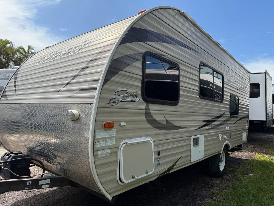 2018 Shasta Oasis 22 feet Travel Trailer