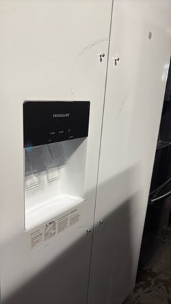 Frigidaire side by side refrigerator