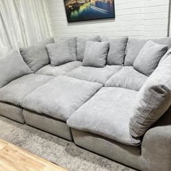 PLUSH BRAND NEW GREY SECTIONAL CLOD SAME DAY DELIVERY 