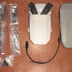 DJI Mini 2 Drone READ