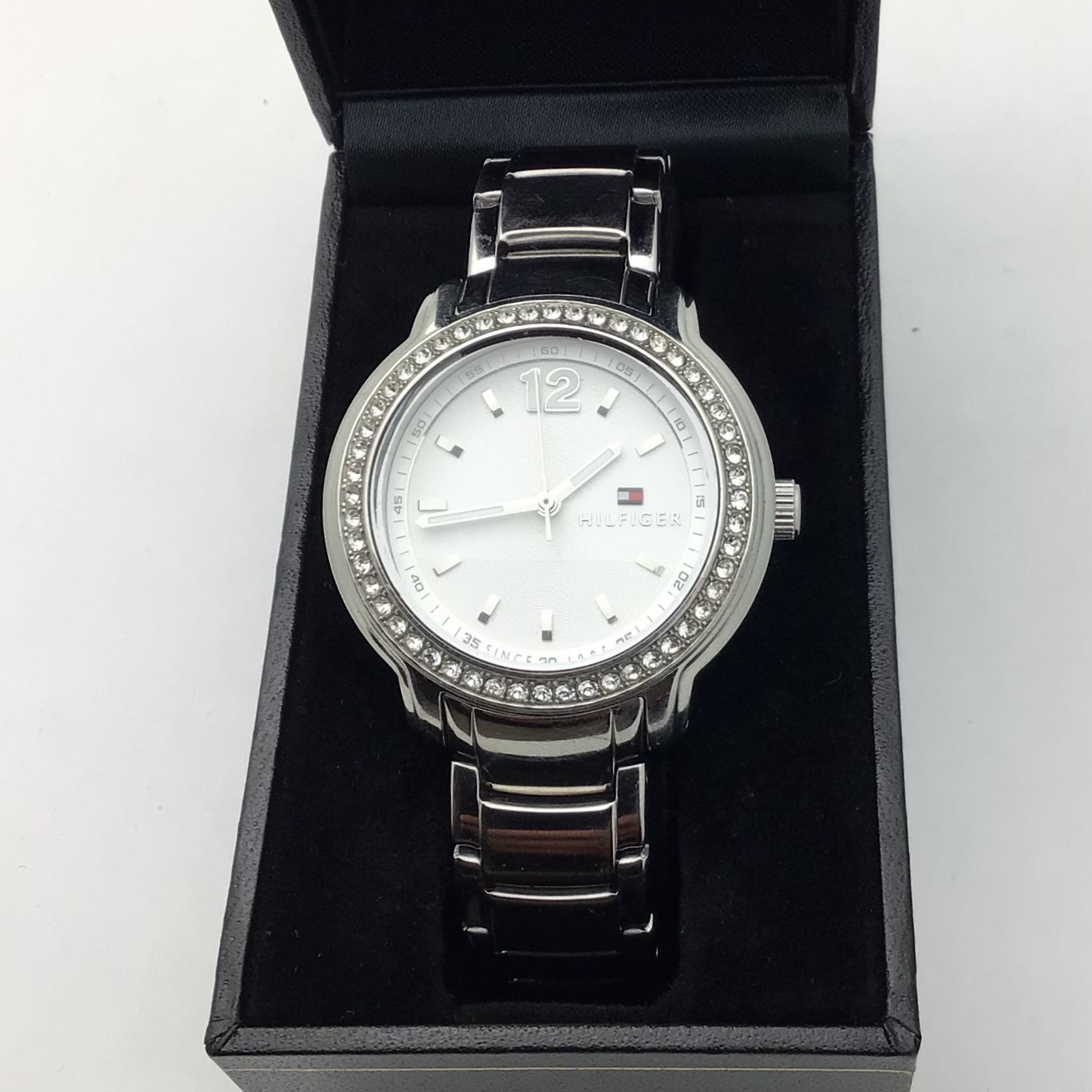 Tommy Hilfiger Quartz Analog Silver Dial Stainless Steel Strap Watch for Women 💵 💳 💵 Cash and Card Accepted